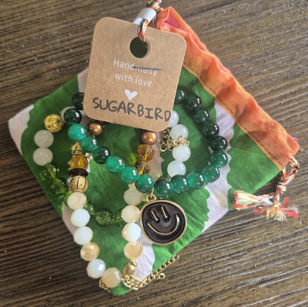 Beaded Bracelet Trio With Pouch NeW